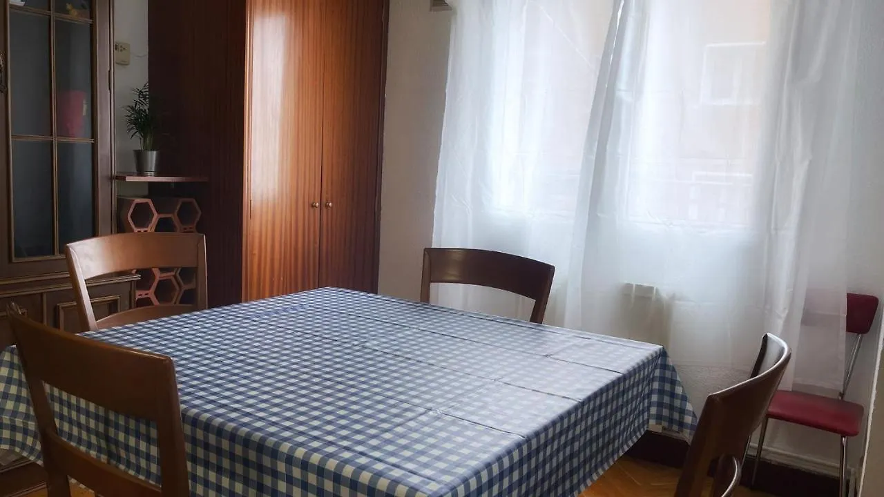 Apartamento 2 Habitaciones Cerca Del Centro Y Wifi 0*, Bilbao Spain